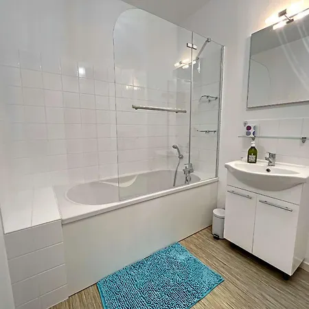 Lumineux T2 Avec Balcon, Parking, Et Wifi A 5 Min De La Plage - Fr-1-646-52 * Berck